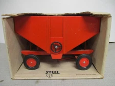 1983 Ertl Orange Gravity Feed Wagon, 1/16 Scale, NIB