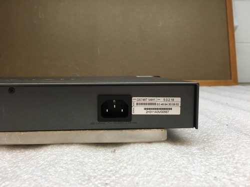 Netgear GS748T v4 ProSafe 48-Port Gigabit Smart Switch with Rack Mountable Ears - Picture 7 of 8