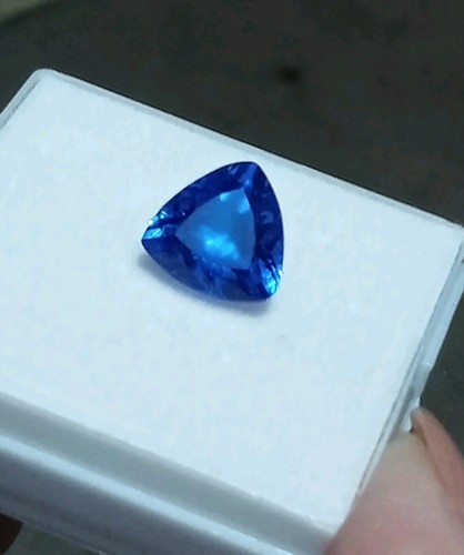5.40 CT RARE Natural Tanzania Water Blue Tanzanite CERTIFIED Trillion 10.5 x 6mm - Picture 14 of 22