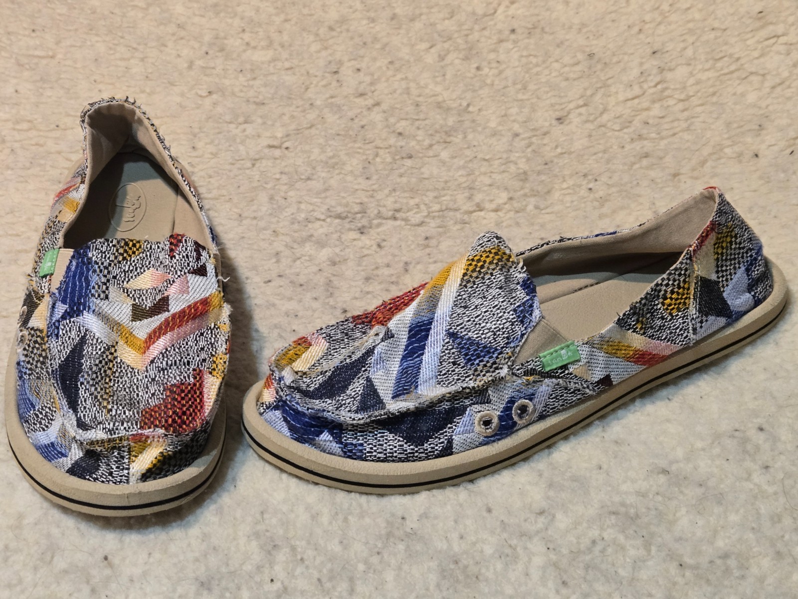 SANUK Donna Geo Patch Sidewalk Surfer Loafers Shoes Multicol