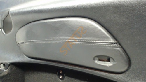 Porsche Boxster 986 OS Right Black Leatherette Door Card For Airbag - Picture 3 of 8