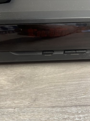 Grabadora de casete de video Akai VS-F260EK negra 240 V digital inteligente-HQ VHS PAL - Imagen 4 de 10