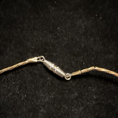 Vintage Petite Goldtone Jade Colored Beaded Necklace (Lot# 551) - Picture 4 of 7