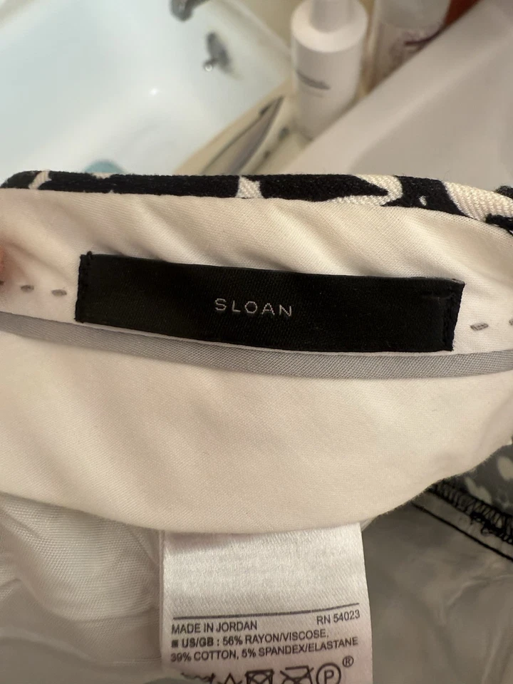 Pantalones al tobillo Banana Republic Sloan para mujer talla 12 negros florales tiro medio Foto 4 de 4