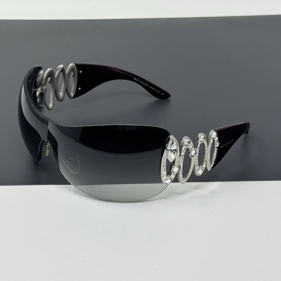 Gafas de sol Bvlgari borgoña plateadas pesadas estrás escudo 6017-B 102/8G 6017 B Foto 3 de 4