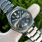 Vintage Seiko 5 Black Sunburst Dial Automatic Japan Made Men’s Watch 7019-8250