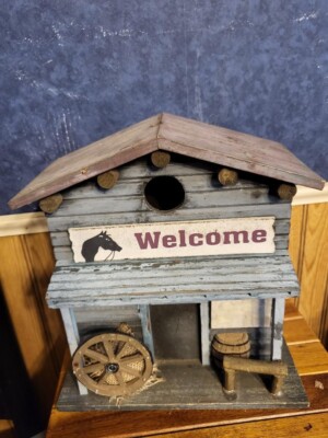 WELCOME CABIN BIRD HOUSE WITH HORSE AND WAGON WHEEL
