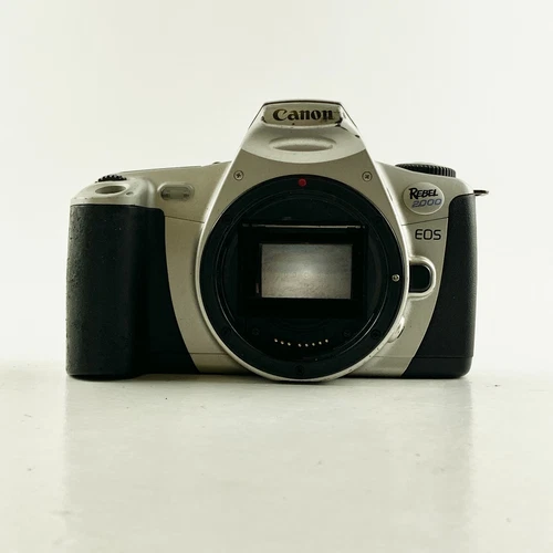 Canon EOS Rebel 2000 35mm SLR Film Camera Black & Silver Retractable Autofocus