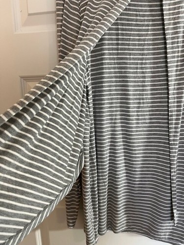 Ripe Maternity Size L (10) Swing-Back Nursing Top Striped Grey/White Long Sleeve - Picture 6 of 7