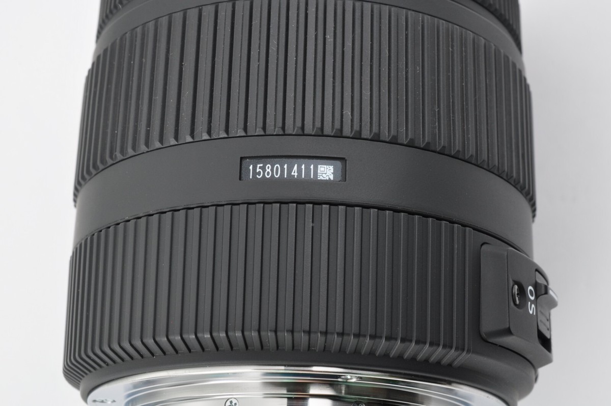 Mint Sigma Zoom 17-50mm f/2.8 EX DC OS HSM for Canon EF w/Hood