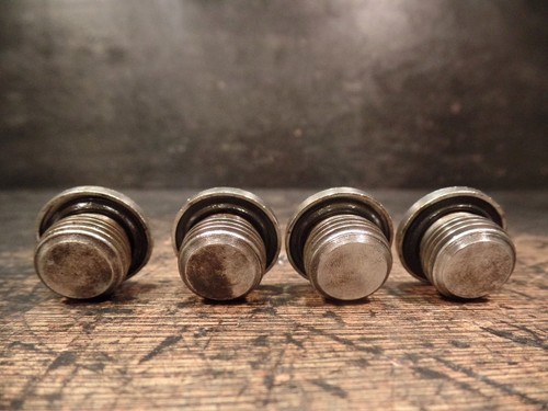 1976 76 1977 77 YAMAHA XS650 XS 650 ROCKER ARM BOLTS - Picture 2 of 2