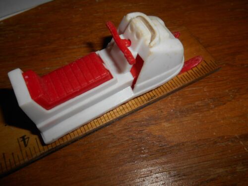 Small vintage Rare 1970 Plastic Tootsietoy Snow Cat Snowmobile Made In Hong Kong - Picture 5 of 6