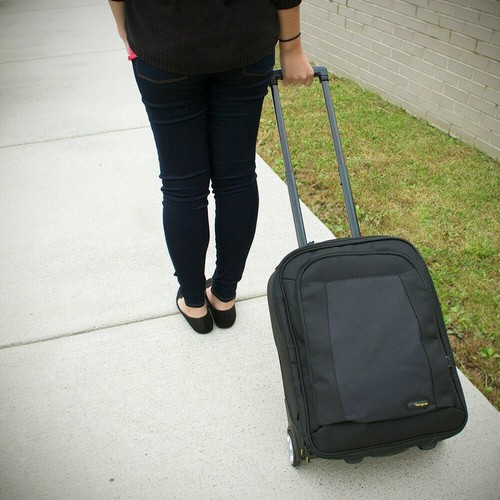 Targus TBR018US CityGear Carrying Case for 16 Notebook Black - Picture 8 of 8
