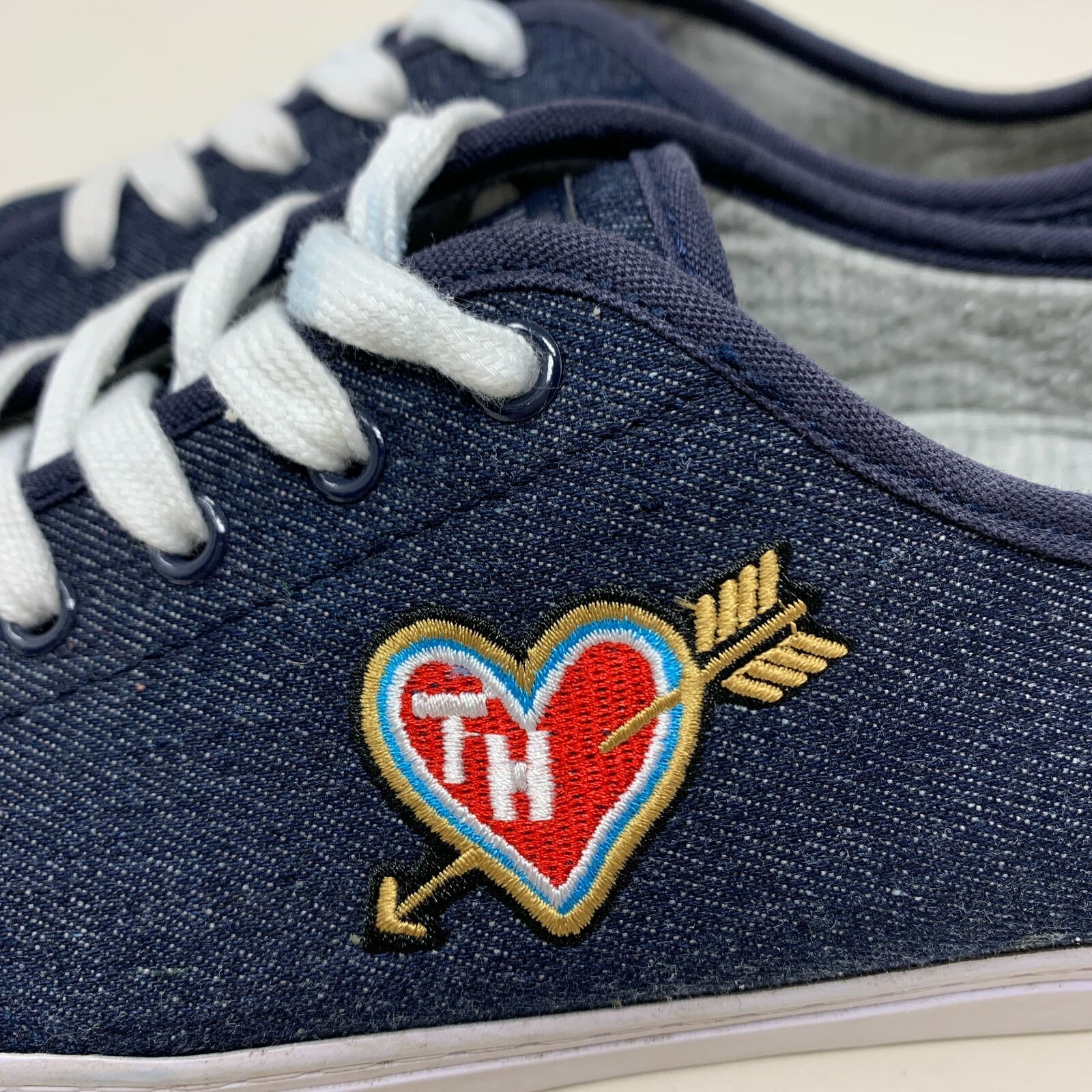 Honest racket Clean the floor Tommy Hilfiger Womens 10 Denim Sneakers Embroidered Heart Valentine Casual Shoes | eBay Honest racket Clean the floor Tommy Hilfiger Womens 10 Denim Sneakers Embroidered Heart Valentine Casual Shoes | eBay