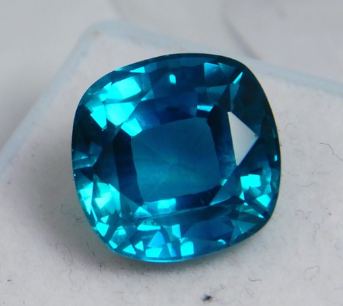 Tormalina Paraiba Naturale 10,70 Ct Verdastro-Blu Taglio Radiante Gemma Certificata - Foto 4 di 5