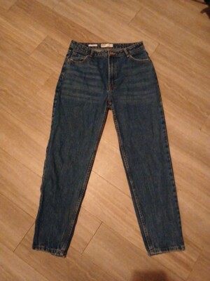 Bershka The Straight Medium Wash Denim Jeans Womens Size 8 High Waist
