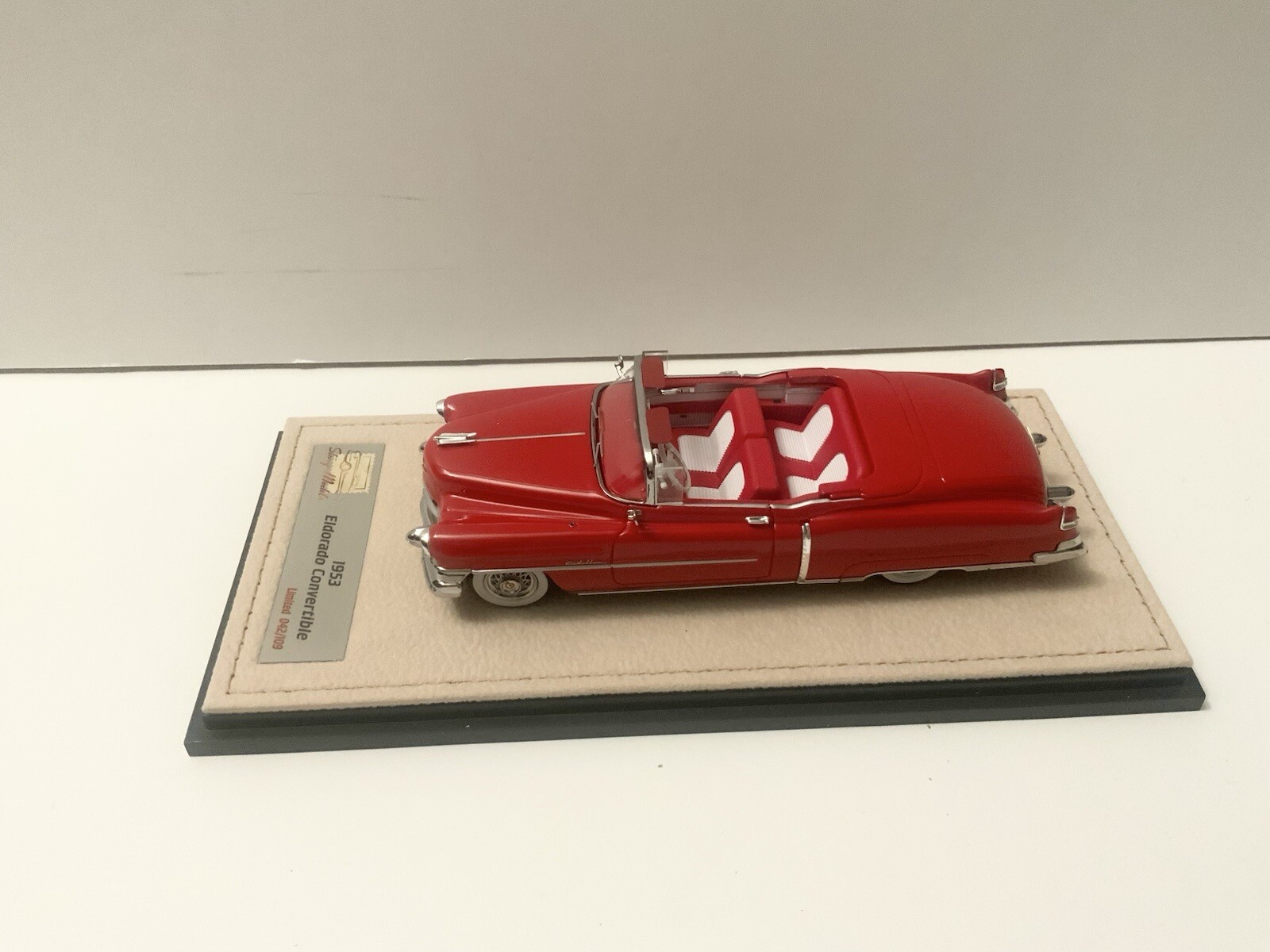 Picture 4 of 9