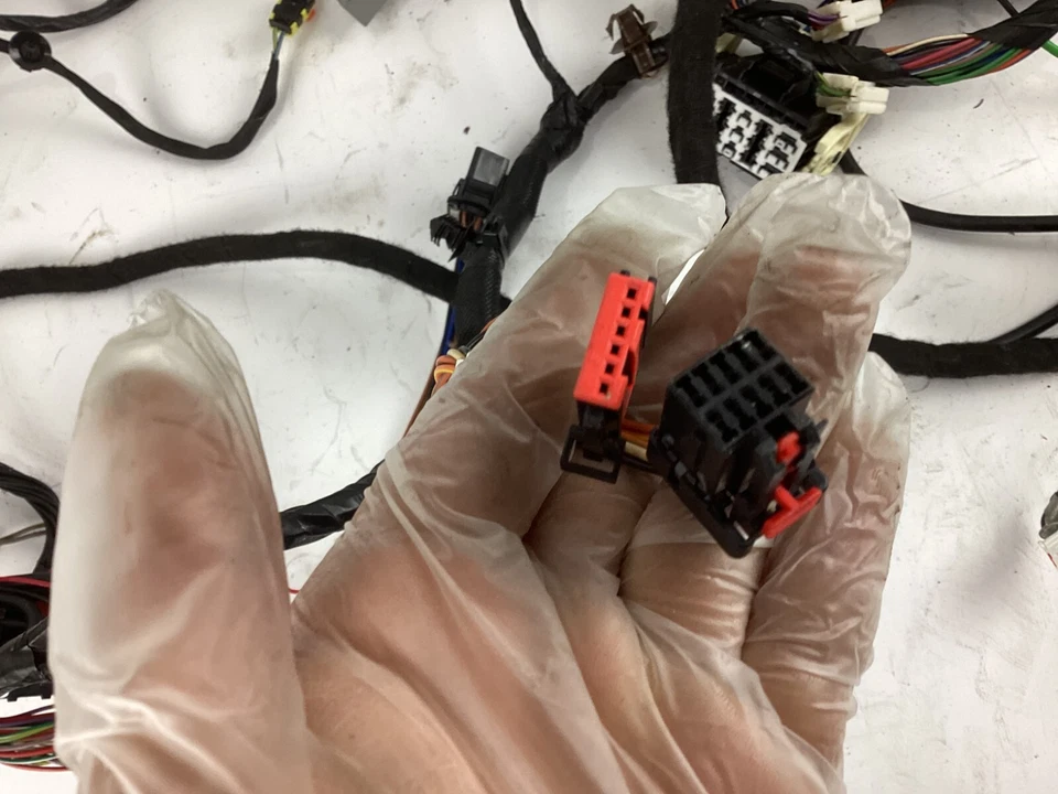 2015-2019 DODGE GRAND CARAVAN Instrument Panel Wiring Harness Mopar OEM - Image 4 of 4