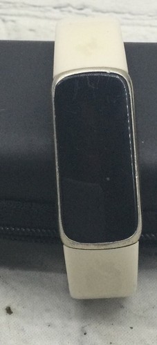 Fitbit Luxe Fitness Tracker with 24/7 Heart Rate & Sleep Monitor | Ships Fast - Picture 1 of 5