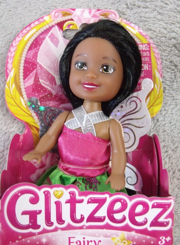 Glitzeez Mini Fairy Doll afroamericana rosa verde vestito capelli neri 4 in nuovo
