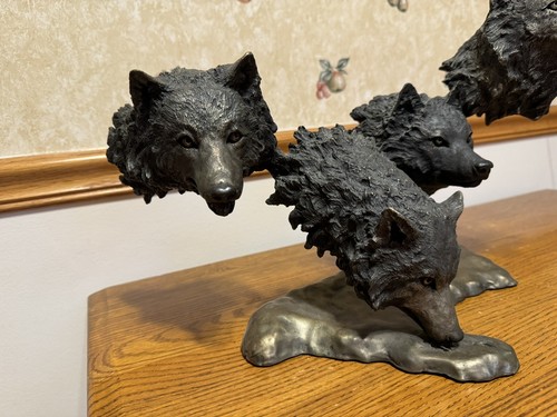 Bronzeskulptur "Vier Wölfe" von Mark Hopkins signiert Limited Edition 229/295 - Bild 2 von 9