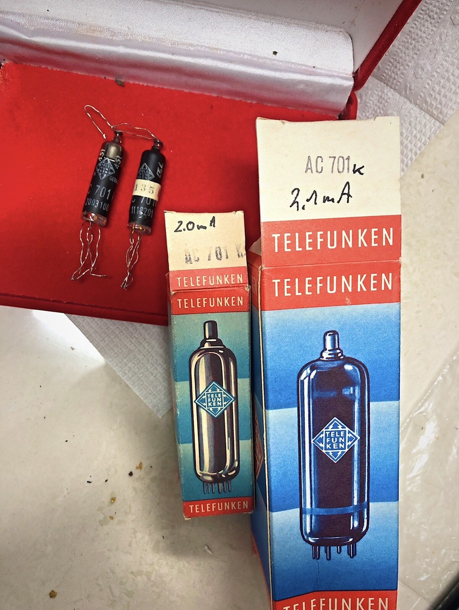 真空管　AC701 TELEFUNKEN 1本　AC701K Telefunken AC701 Microphone Tube | TubeDepot.com