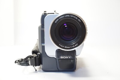 SONY Video8 Handycam CCD-TRV240 ⑤ Sony Handycam DCR-TRV240 NTSC Digital 8 Camcorder w
