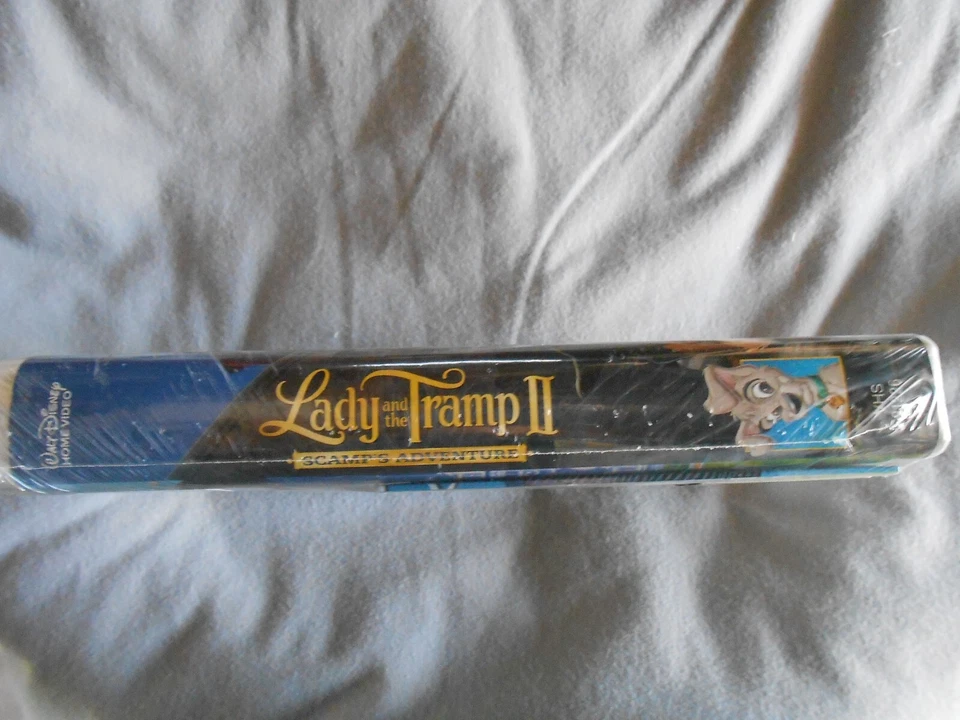 VINTAGE LADY & THE TRAMP II VHS VCR SEALED WALT DISNEY W/ RARE CD ROM ORIG OWNER - Image 3 of 4