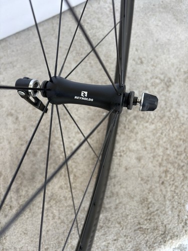 Reynolds AR41 Tubeless/ Clincher CARBON Wheelset, Rim Brake, 11-speed. 700C. - Picture 9 of 12