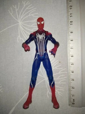 Marvel Comics amazing Spider-Man 4" Action Figure 2012 Hasbro - Photo 1/2