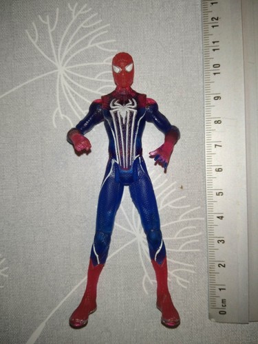 Marvel Comics amazing Spider-Man 4" Action Figure 2012 Hasbro - Picture 1 of 2