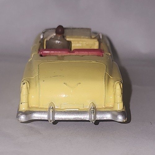 Dinky Toys No.131 Cadillac Eldorado Open Top Car (1956-1959) Yellow Original. - Picture 6 of 14