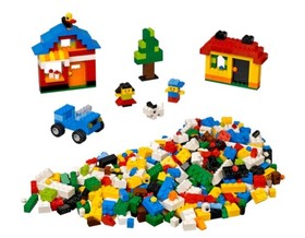 Legos. 2 large sets. Over 1,000 pieces. Ages 4+. Pre-owned. Set #4628 and #6166