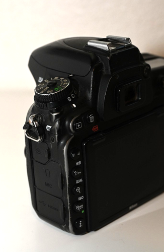 Nikon D750 - body only - high shutter - fires but needs flash fix - read descrip - Picture 7 of 7