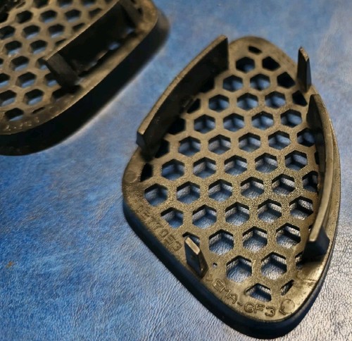 98-02 PONTIAC FIREBIRD FRONT FENDER VENT HONEYCOMB TRIM INSERTS, 4pc SET OEM - Picture 11 of 11