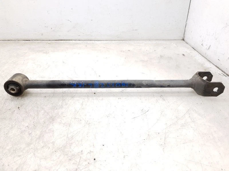 06-09 LEXUS RX400H СО СТОРОНЫ ВОДИТЕЛЯ ЗАДНИЙ НИЖНИЙ РЫЧАГ УПРАВЛЕНИЯ В СБОРЕ  - Изображение 2 из 4