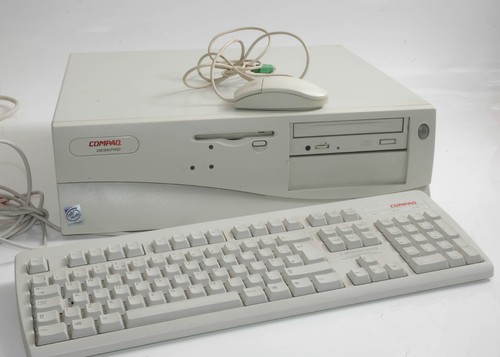 Vintage Compaq Deskpro 3564 DEsktop Computer Windows 98 - Picture 2 of 7