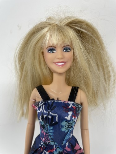 Hannah Montana  Pop star Doll miley cyrus hannah Doll 2008 - Picture 2 of 12