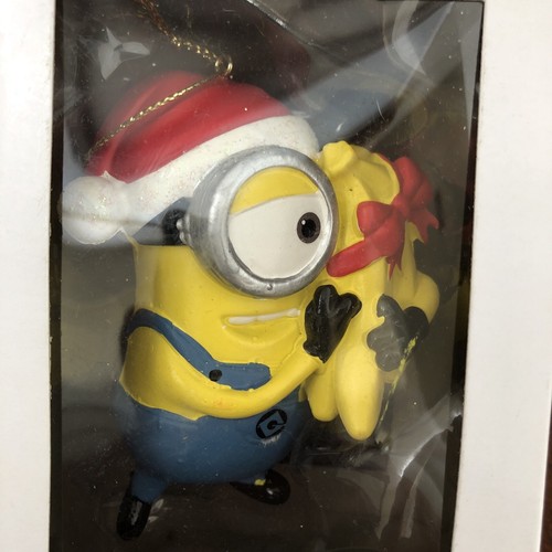 Kurt Alder Despicable Me Holding Bananas Christmas Ornament NEW - Picture 6 of 6
