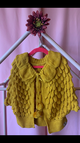 Girls Knitted Capes,Beautiful Knitted Capes 4 colors,Sizes 3 - 6 - Picture 4 of 11