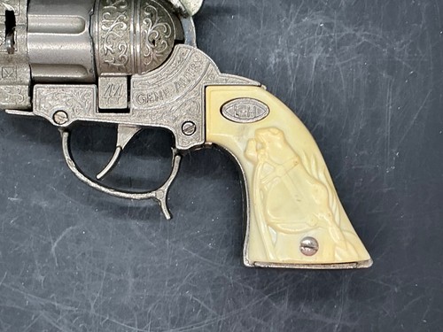 2 Vintage, 1950's, GENE AUTRY, Leslie/ Henry TOY cap gun ivory horse grip - Picture 12 of 18