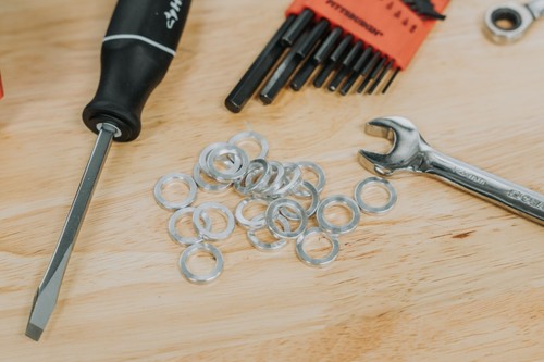 New Aluminum Spacer Bushing 5/8" OD x 1/4" ID--Fits M6 or 1/4" Bolts - Picture 9 of 37