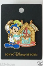 Tokyo Disney Resort Pin Tokyo Disney SEA 4th Anniversary Mickey 2005 TDR