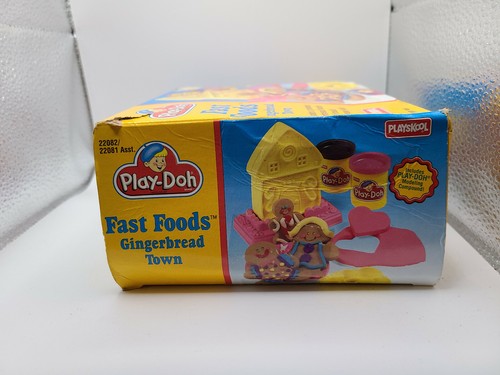 1995 Fast Foods Gingerbread Town Play-Doh Box has slight wear SEALED contents - Picture 2 of 5