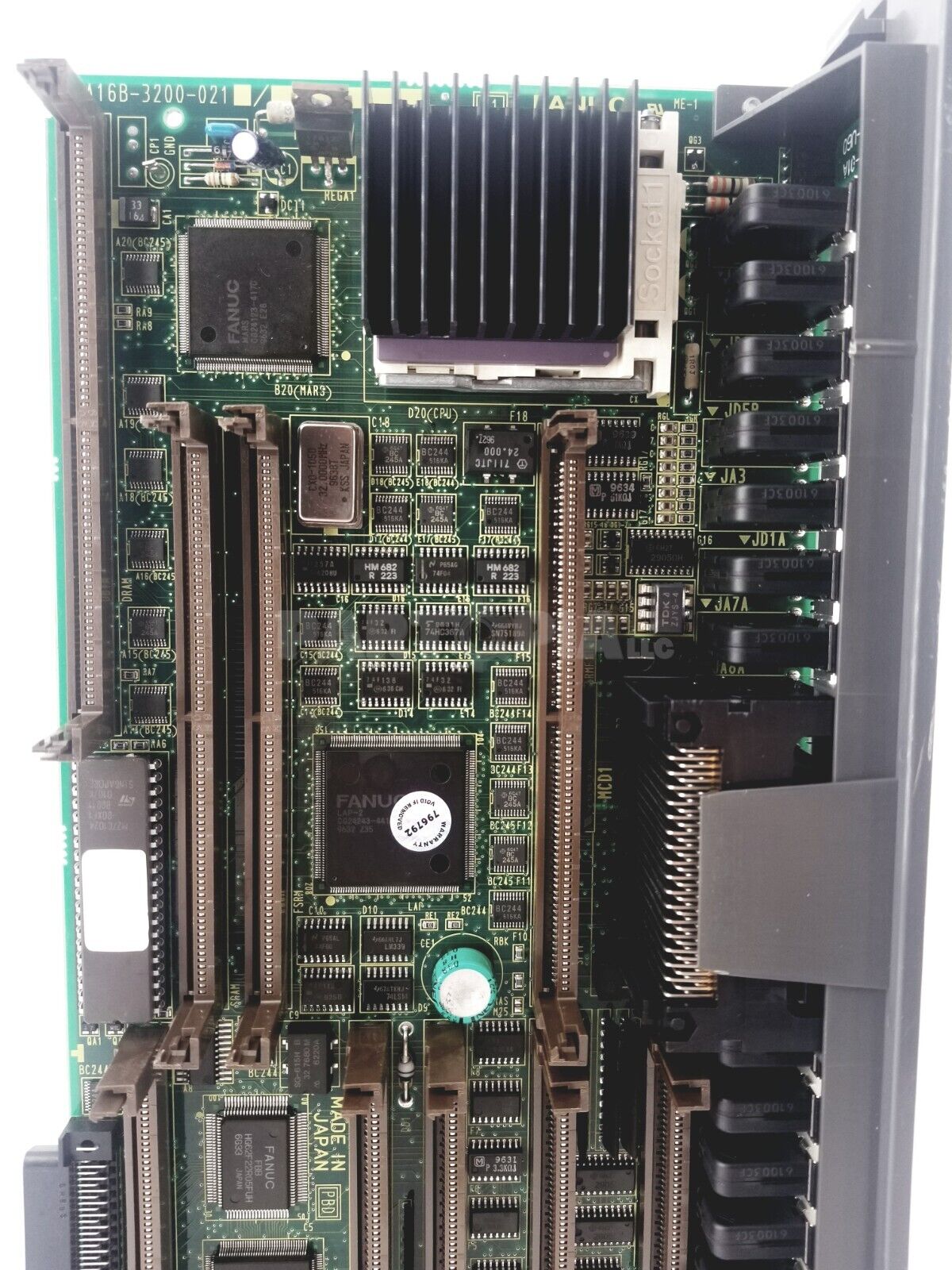 Foto 12 di 13
