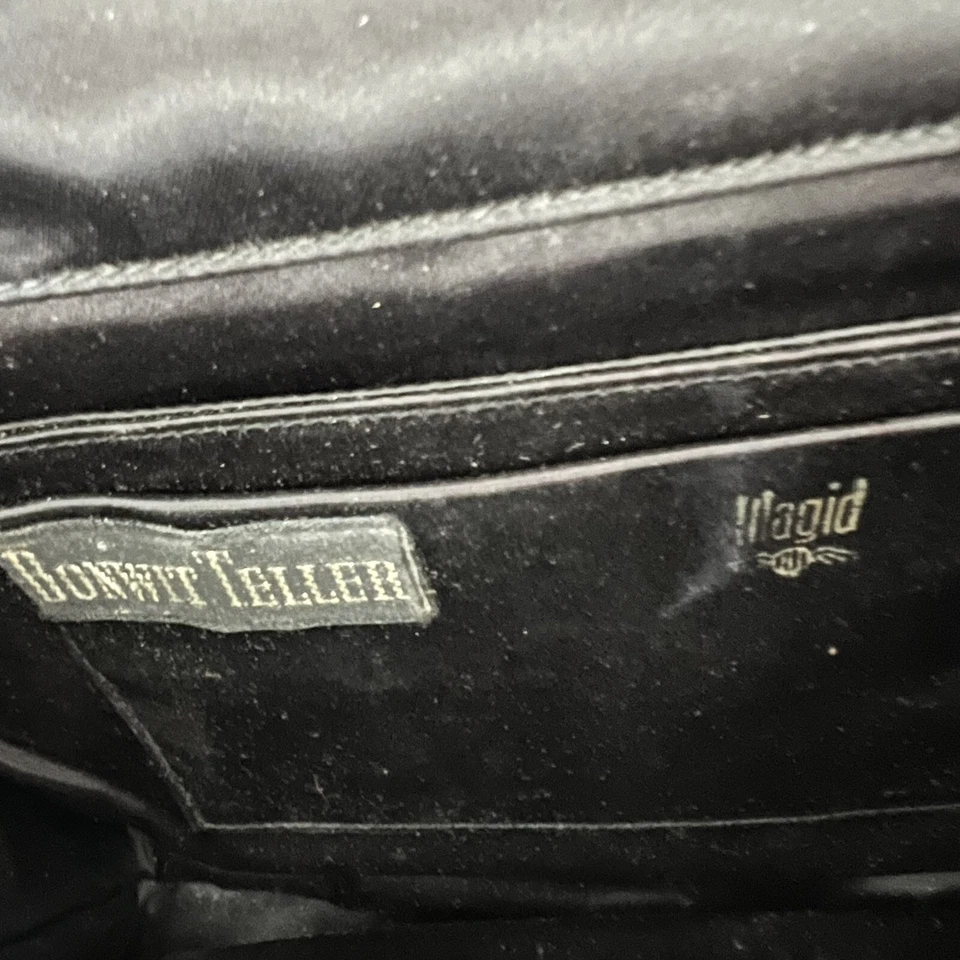 Cartera negra Magid vintage hecha a mano en Macao Foto 3 de 4