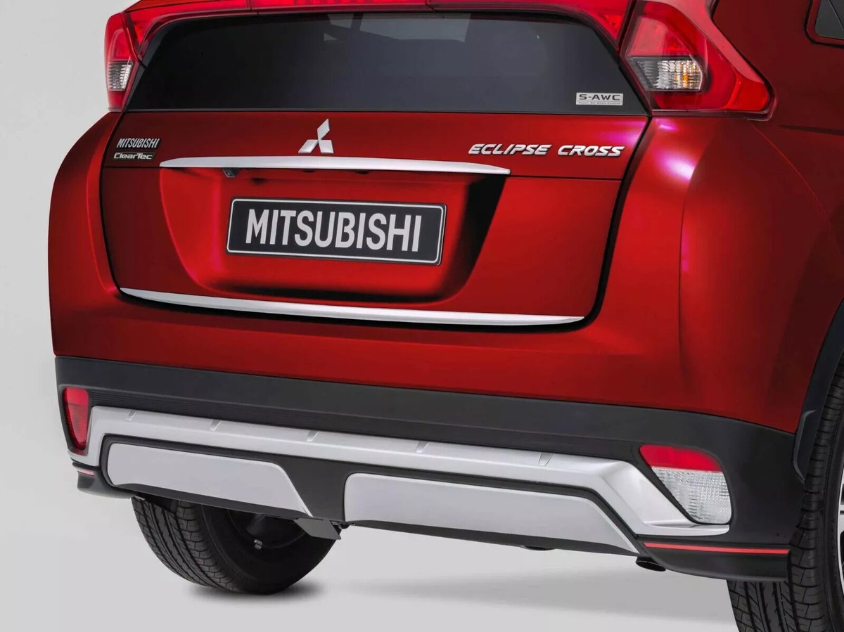MAY⑱ New OEM Mitsubishi Rear Bumper Garnish 2018-2021 Eclipse