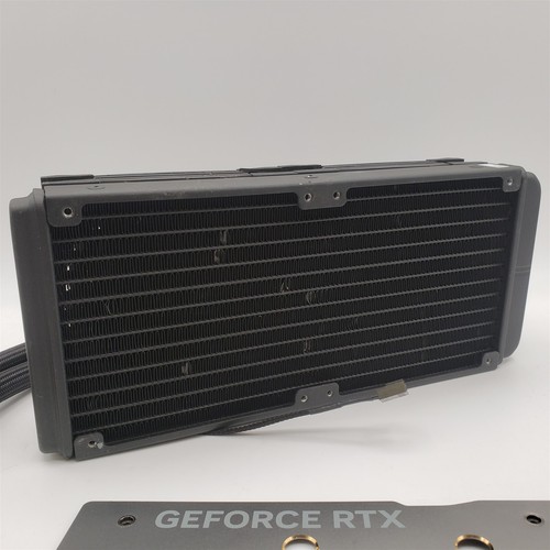 Refroidisseur liquide pour carte graphique MSI Gaming GeForce RTX 4090 Suprim 24 Go GDRR6X - Photo 6/8