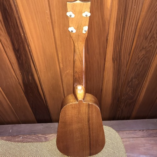 Kamaka 1960’s Ukulele FREE SHIPPING - Picture 8 of 15