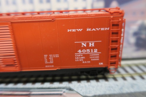 INTERMOUNTAIN HO SCALE 40611-10 NEW HAVEN NH 40512 PS-1 50' DD BOX CAR W/KADEES! - Picture 6 of 20